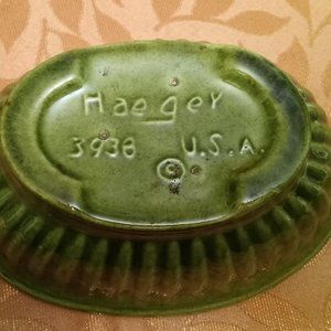 Vintage HAEGER Pottery 3938 USA Green Oval Ribbed Planter / Bowl